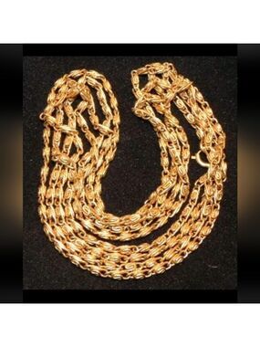 Vintage 80s Trifari Gold Tone Chain 59" Flapper Length Necklace